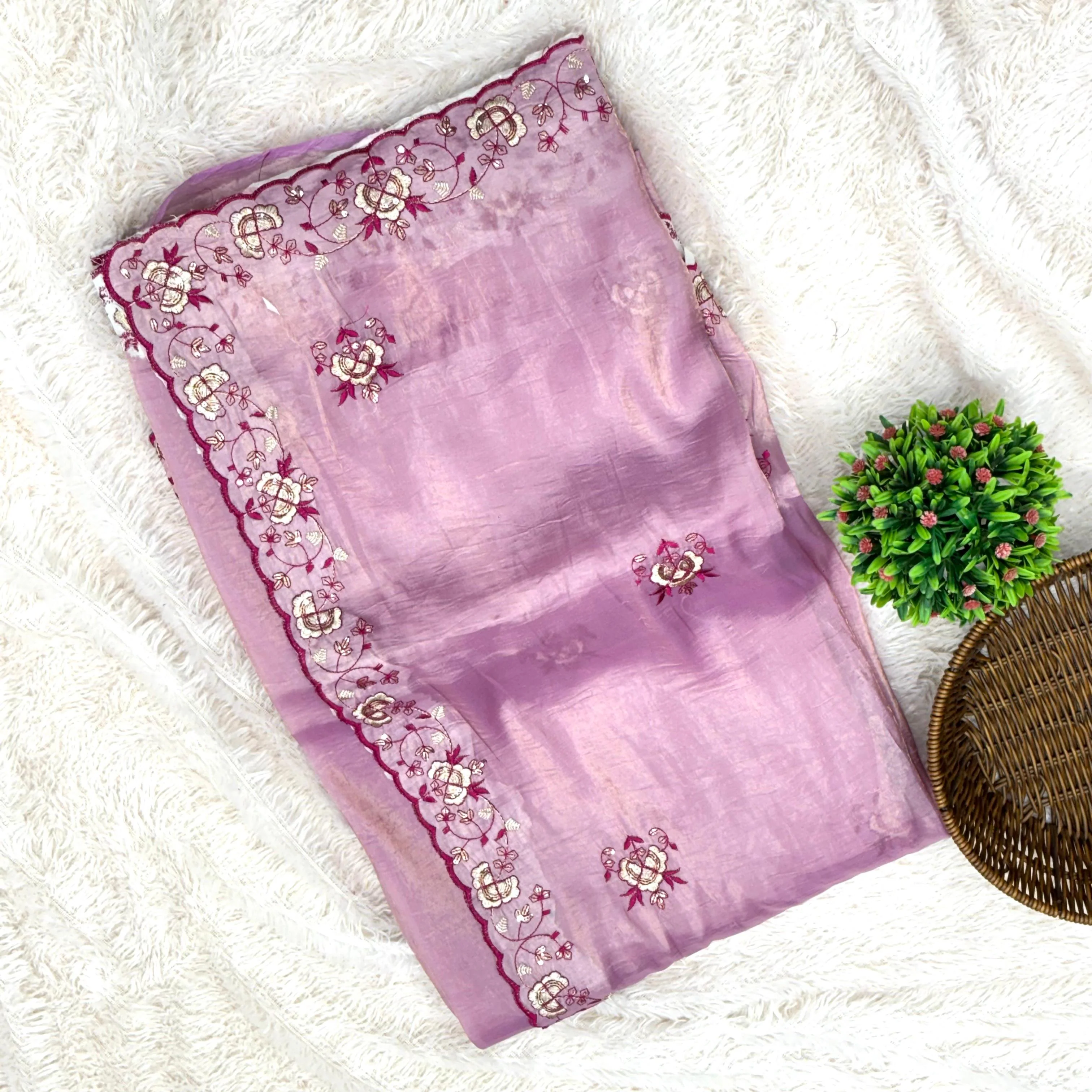 Crep Saree : Pink