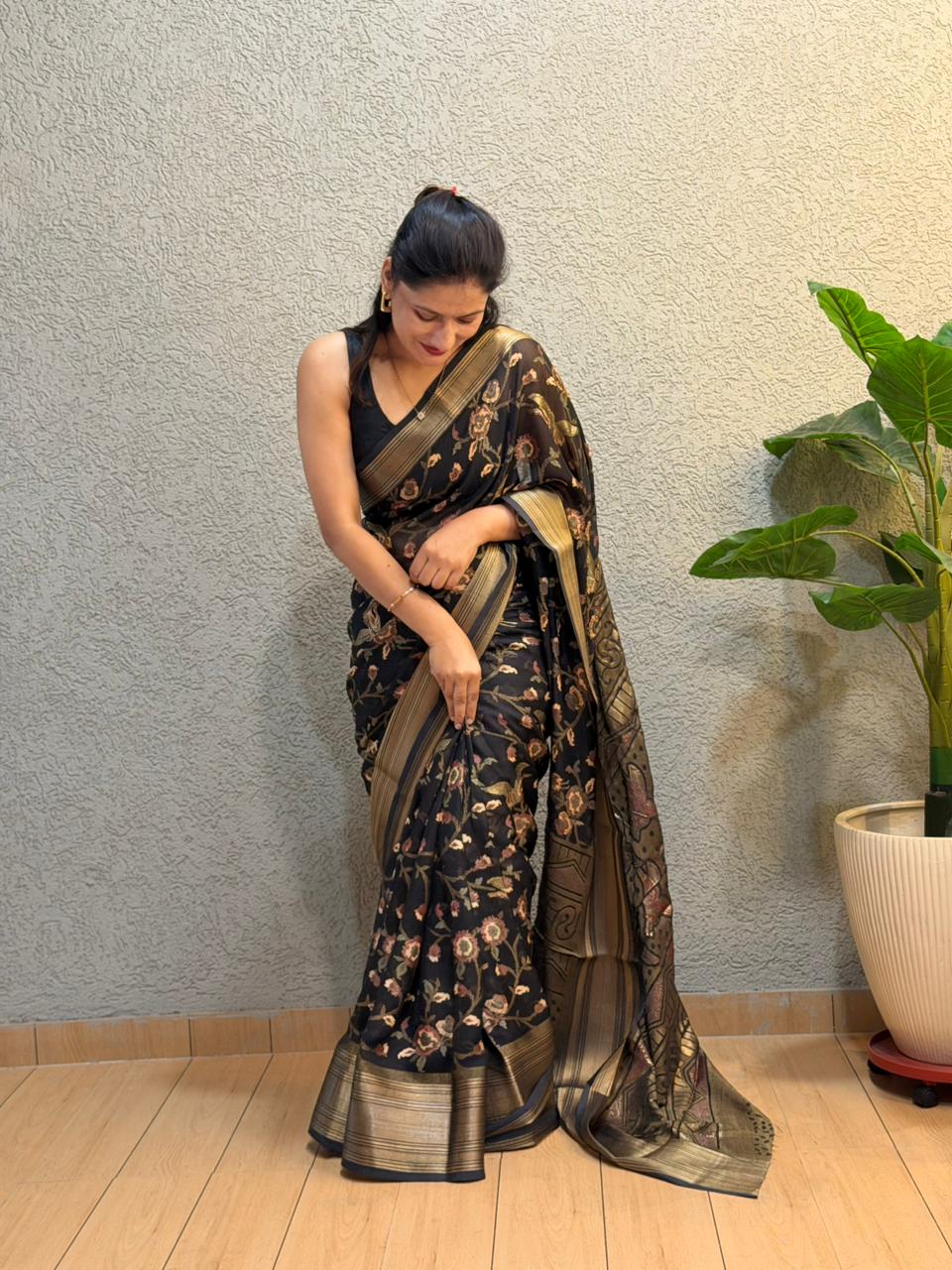 Special Black Brasso Saree - Image 2