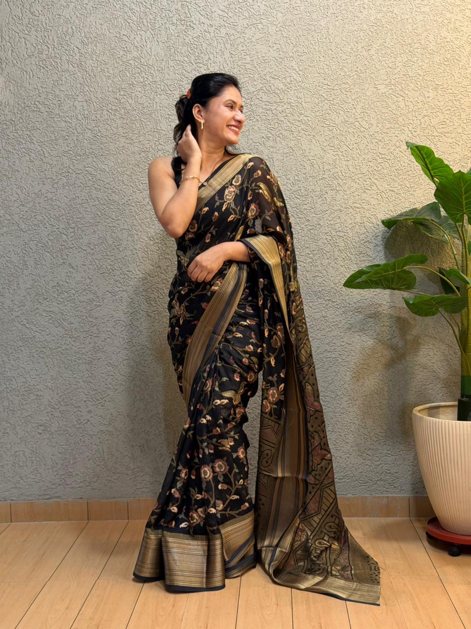 Special Black Brasso Saree - Image 3